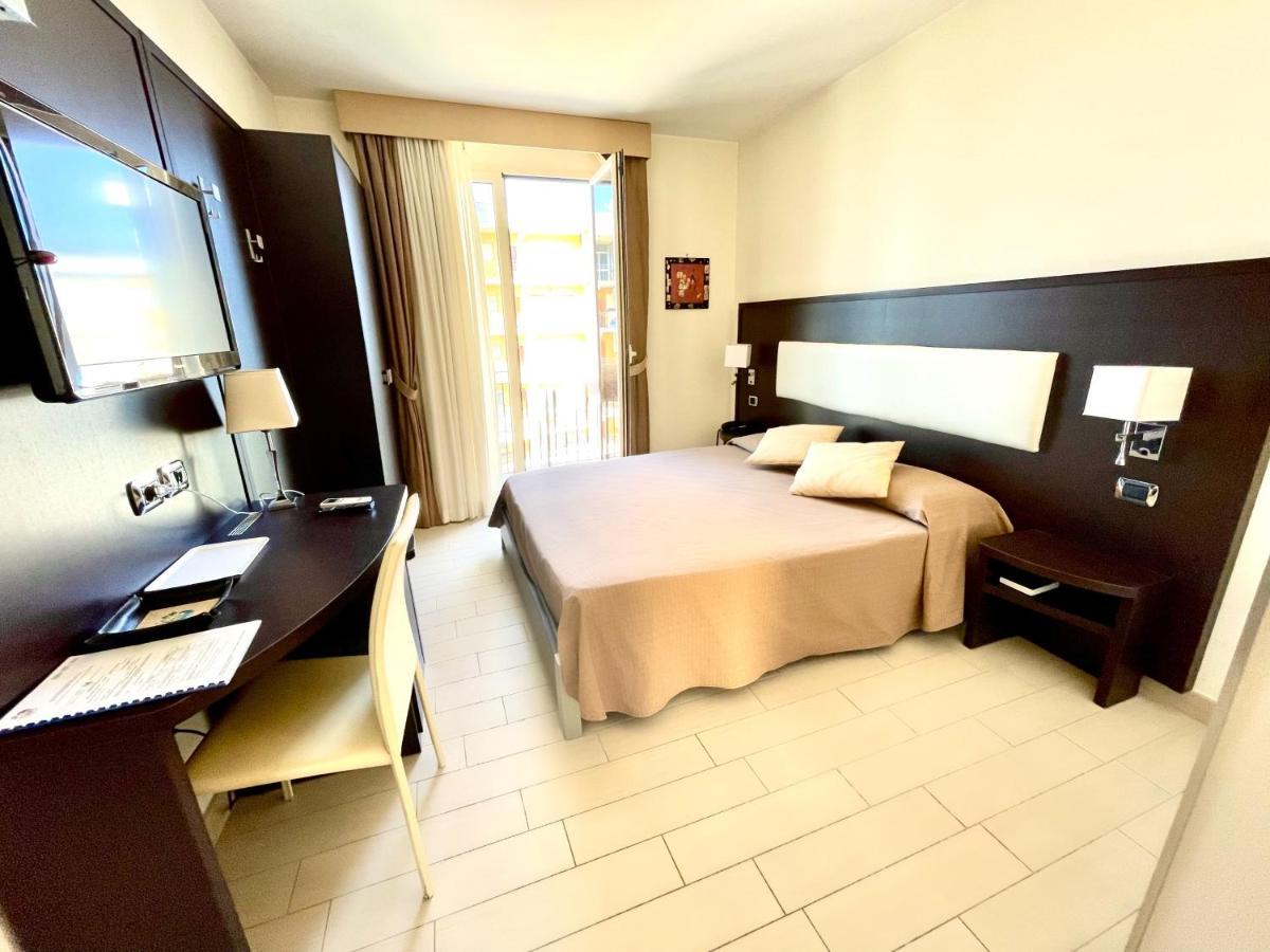 Hotel Welcome San Benedetto del Tronto Eksteriør billede