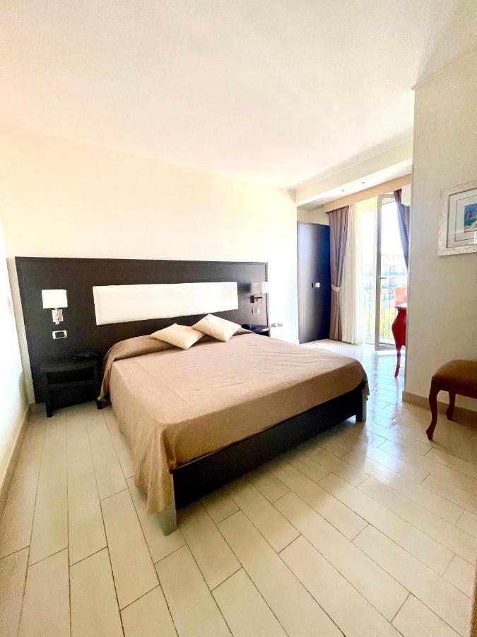 Hotel Welcome San Benedetto del Tronto Eksteriør billede